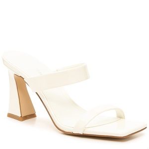 Marc Fisher Zasha Heel